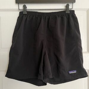 Patagonia Baggies, small, black 5"
